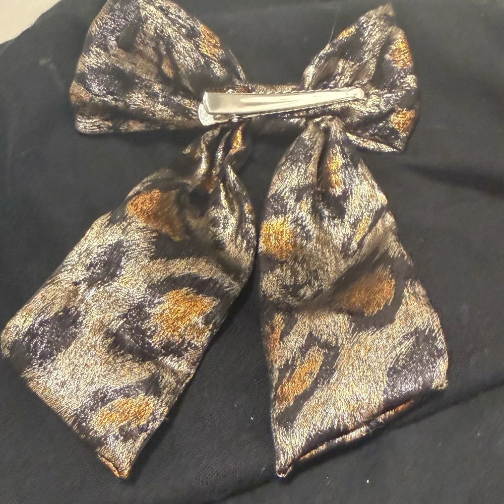 ​Leopard Print Oversized Hair Bow Clip | Coquette Mob Wife Aesthetic